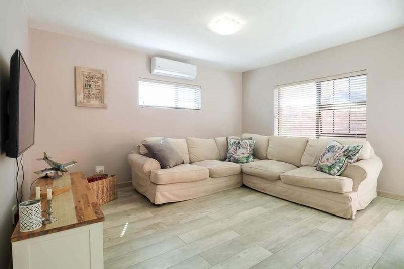 3 Bedroom Property for Sale in Hartenbos Central Western Cape